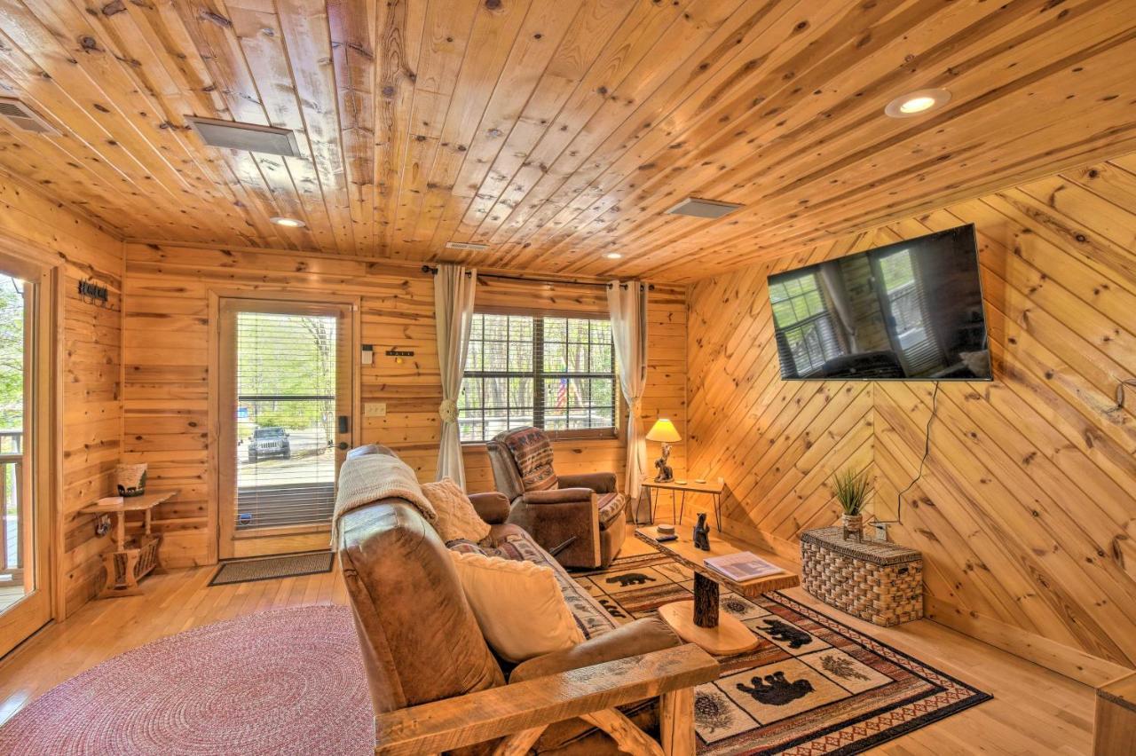 Cozy Hiawassee Cabin With Fire Pit And Mtn Views! 외부 사진