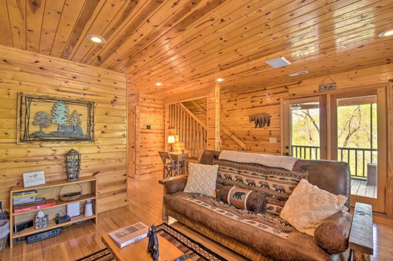 Cozy Hiawassee Cabin With Fire Pit And Mtn Views! 외부 사진