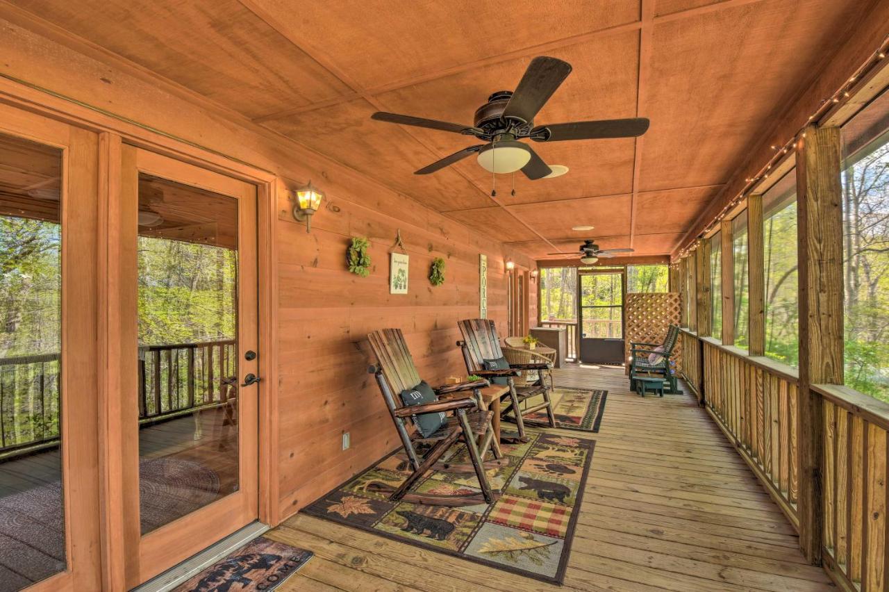 Cozy Hiawassee Cabin With Fire Pit And Mtn Views! 외부 사진