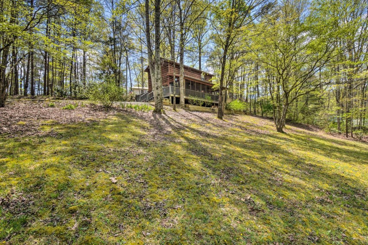 Cozy Hiawassee Cabin With Fire Pit And Mtn Views! 외부 사진
