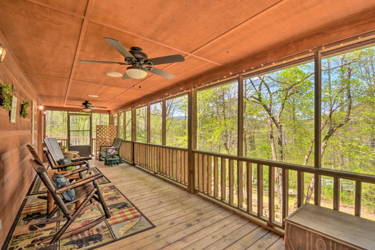Cozy Hiawassee Cabin With Fire Pit And Mtn Views! 외부 사진