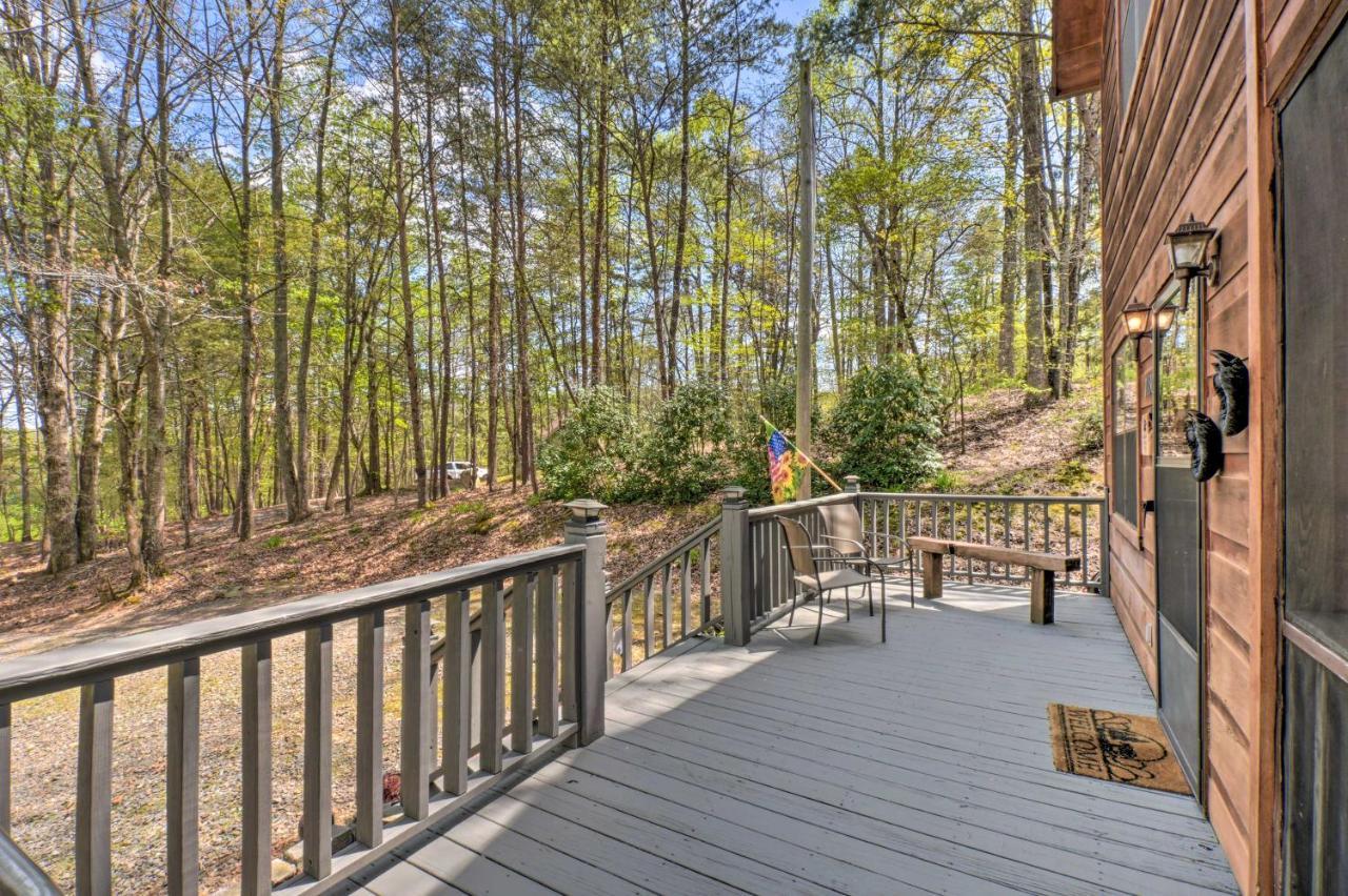 Cozy Hiawassee Cabin With Fire Pit And Mtn Views! 외부 사진